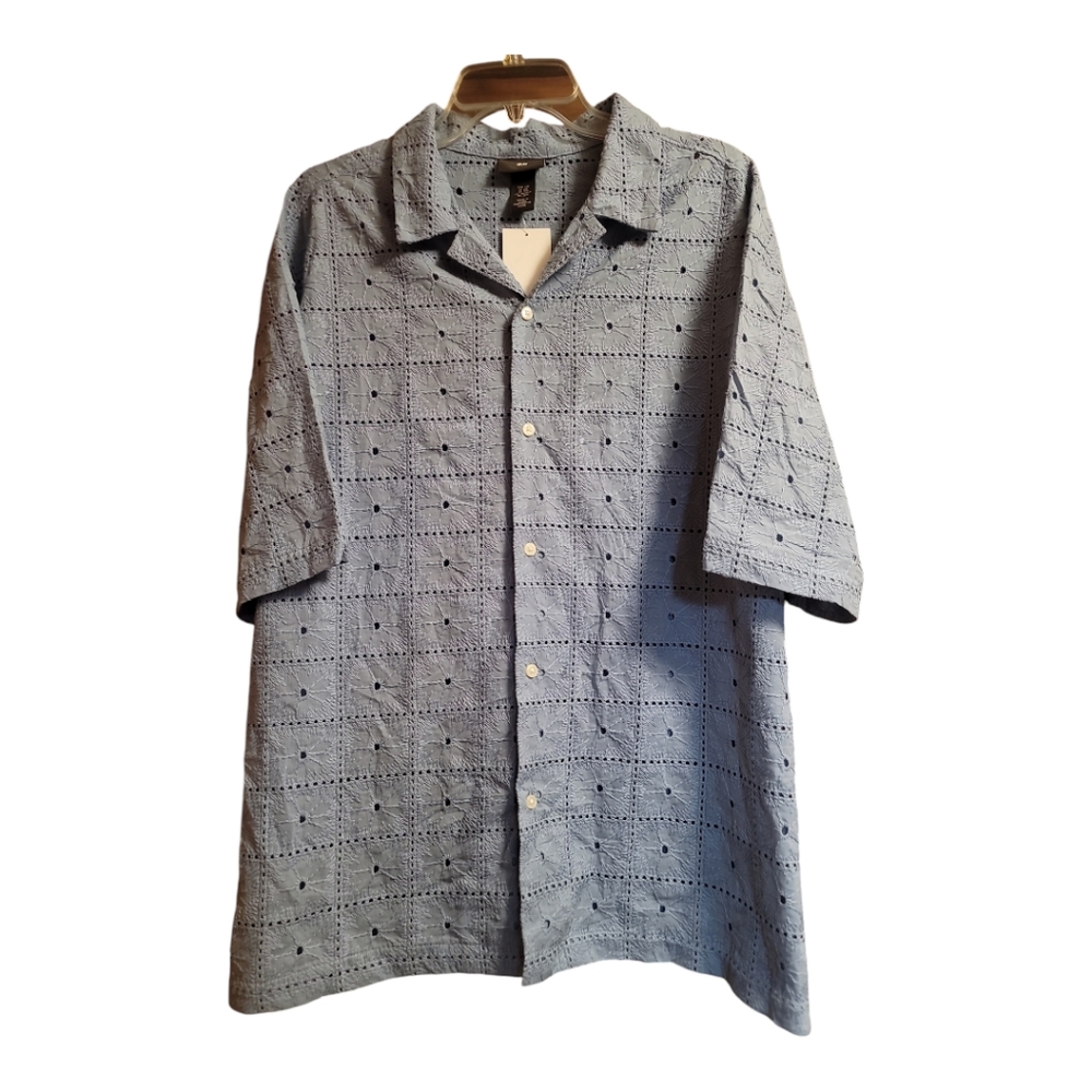 H&M Embroidered Button‑Up Top XXL – Eyelet Detail – Light Blue Gray Shirt